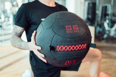 Тренировочный мяч Wall Ball Deluxe 3 кг